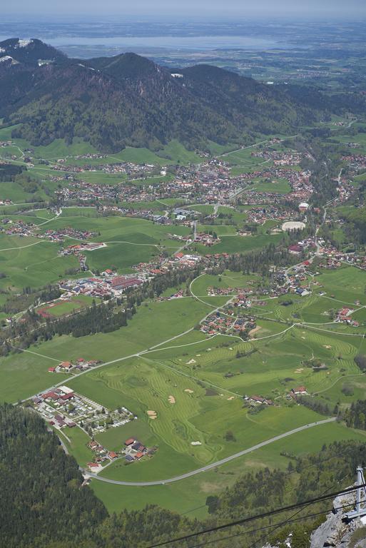 Hotel-Restaurant Zum Hirschhaus Inklusiv Chiemgaukarte 鲁波尔丁 外观 照片
