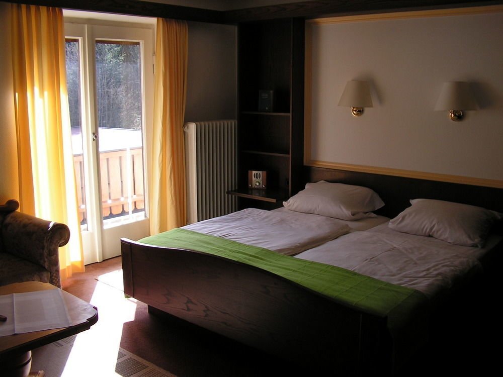 Hotel-Restaurant Zum Hirschhaus Inklusiv Chiemgaukarte 鲁波尔丁 外观 照片