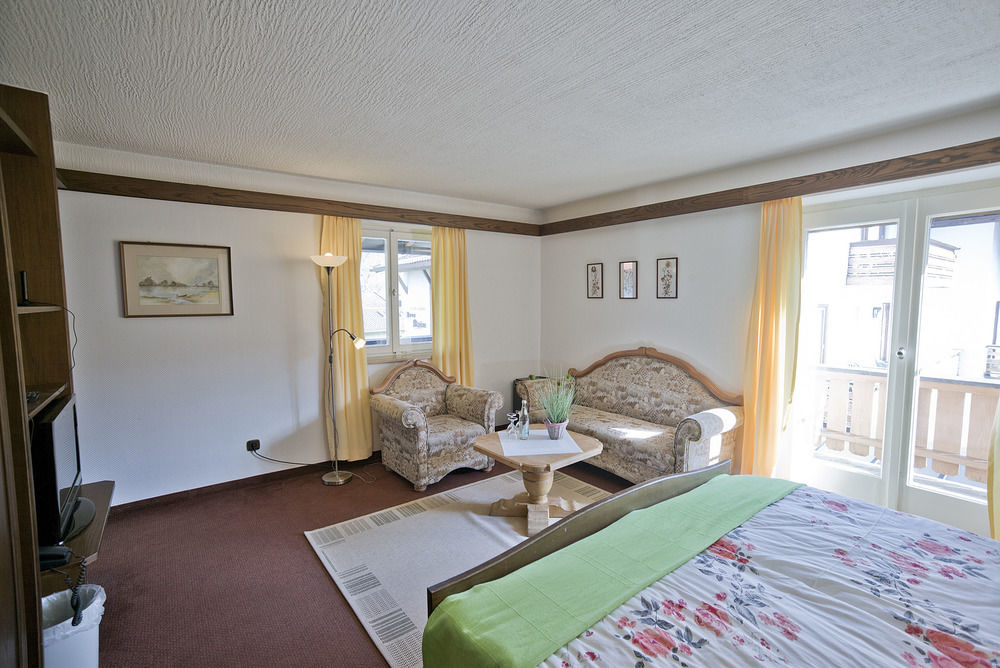 Hotel-Restaurant Zum Hirschhaus Inklusiv Chiemgaukarte 鲁波尔丁 外观 照片
